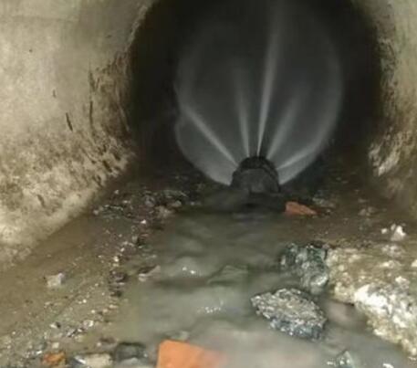 巴塘市政管道清淤